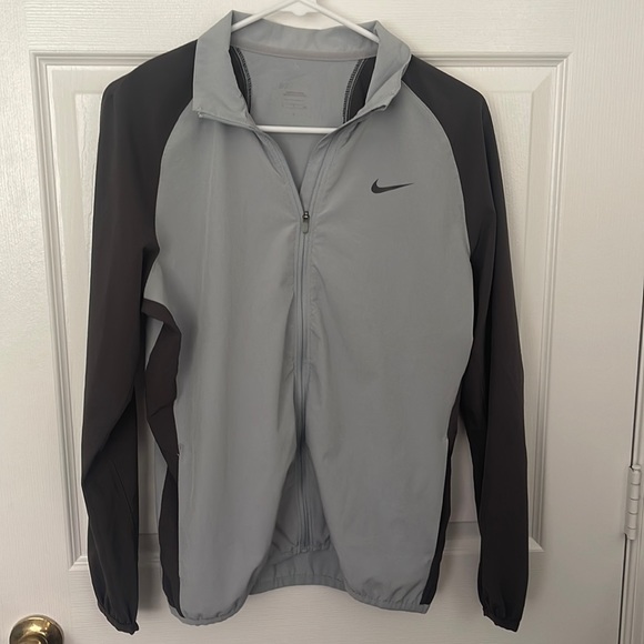 Nike windbreaker - Picture 1 of 2